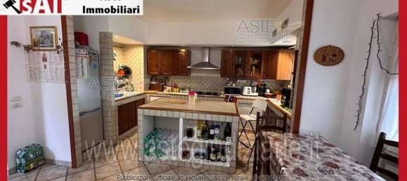 5 bedrooms Apartment in Rome, Italy No. 330874 2