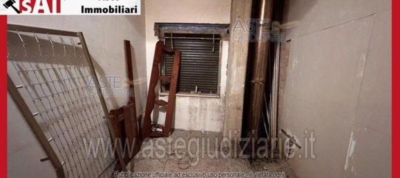 5 bedrooms Apartment in Rome, Italy No. 330874 19