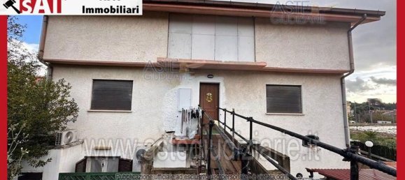 5 bedrooms Apartment in Rome, Italy No. 330874 26