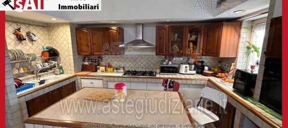 5 bedrooms Apartment in Rome, Italy No. 330874 6