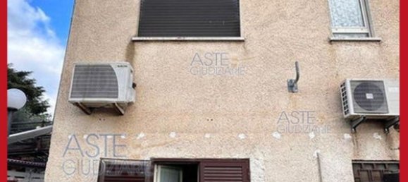 5 bedrooms Apartment in Rome, Italy No. 330874 10