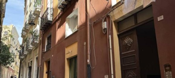 5-salle Appartement à Cagliari, Italy No. 38721 11