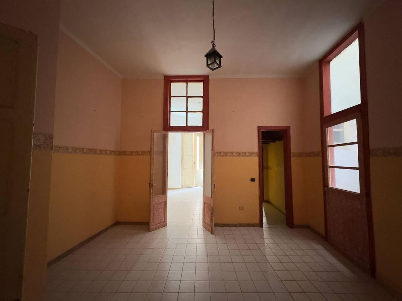 5-salle Appartement à Cagliari, Italy No. 38721