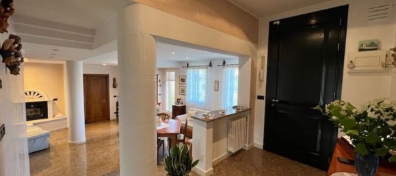 6-Zimmer Villa in Sant'Angelo di Piove di Sacco, Italy, Nr. 141130 8