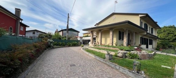 6-Zimmer Villa in Sant'Angelo di Piove di Sacco, Italy, Nr. 141130 2