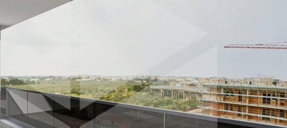 2-salle Appartement à Molfetta, Italy No. 32850 12