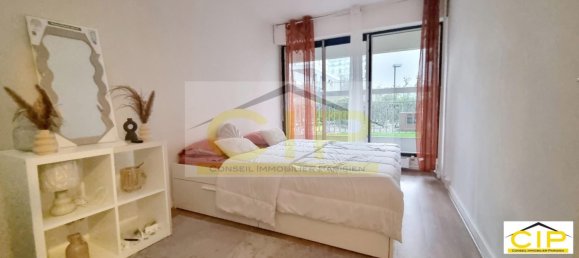 2 bedrooms Apartment in Paris, France No. 170375 16