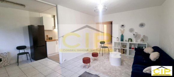 2 bedrooms Apartment in Paris, France No. 170375 9