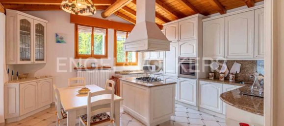 2 bedrooms Apartment in Carate Urio, Italy No. 126678 8