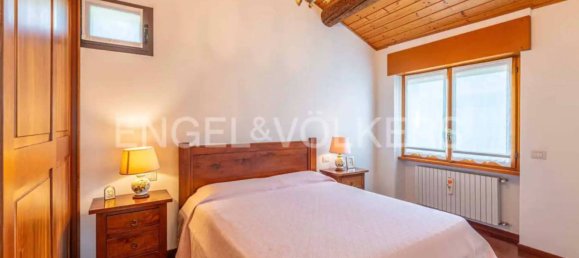 2 bedrooms Apartment in Carate Urio, Italy No. 126678 10