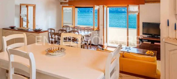 2 bedrooms Apartment in Carate Urio, Italy No. 126678 7