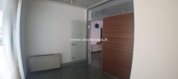 Коммерческая недвижимость 100м² в Баскапе, Италия № 150135 5