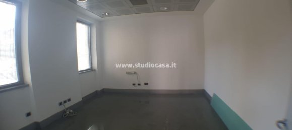 Коммерческая недвижимость 100м² в Баскапе, Италия № 150135 9