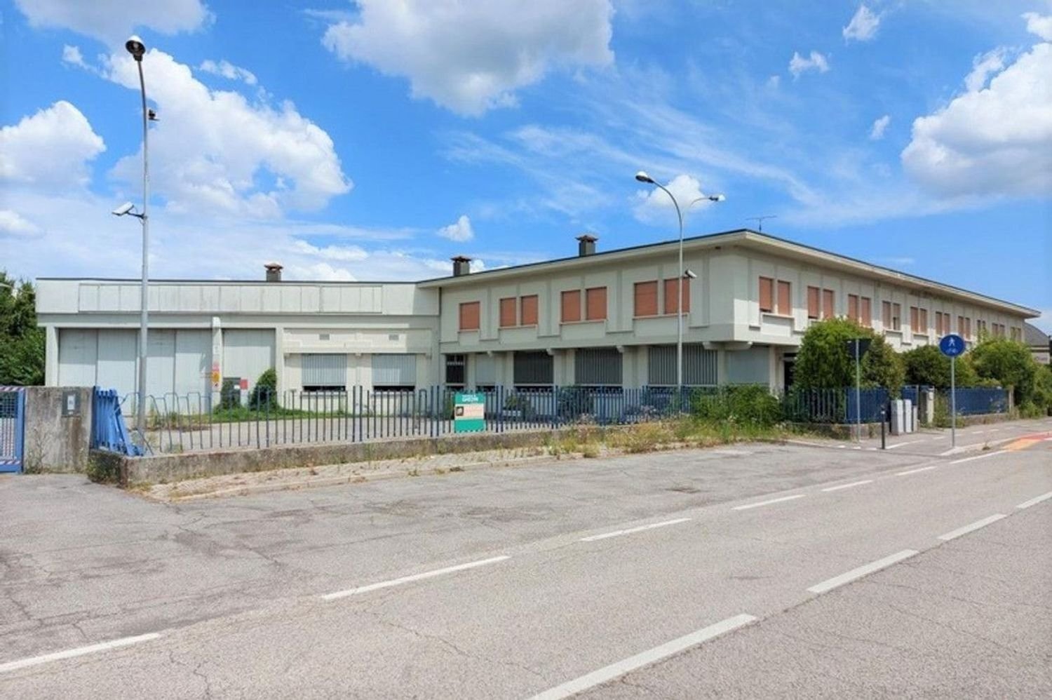  مستودع في Gaiarine, Italy 20118متر مربع رقم 372001