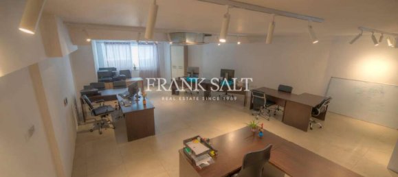 Bureau à Saint Julian's, Malta 113m² No. 12202 8