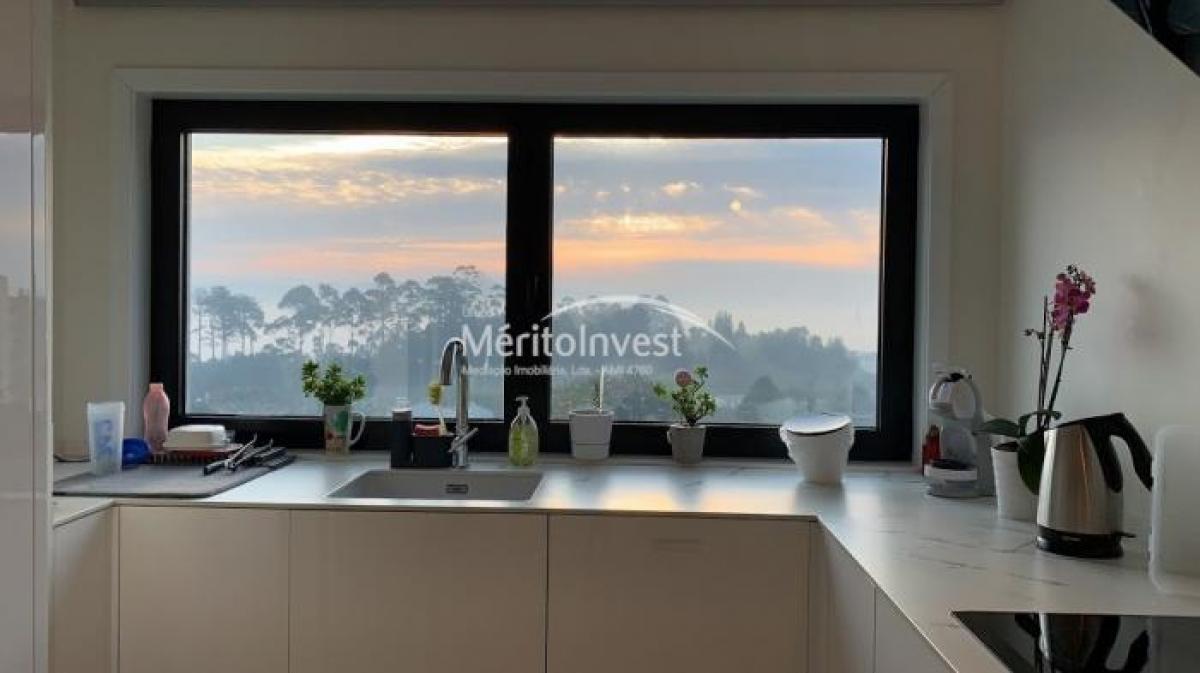 3 bedrooms Apartment in Porto, Portugal No. 4571