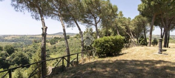 5 bedrooms Villa in Castelnuovo di Porto, Italy No. 10613 18