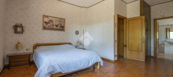 5 bedrooms Villa in Castelnuovo di Porto, Italy No. 10613 35