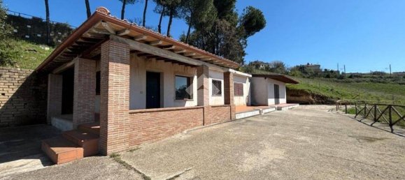 5 bedrooms Villa in Castelnuovo di Porto, Italy No. 10613 38