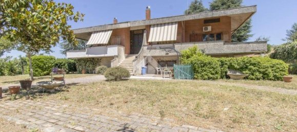 5 bedrooms Villa in Castelnuovo di Porto, Italy No. 10613 23