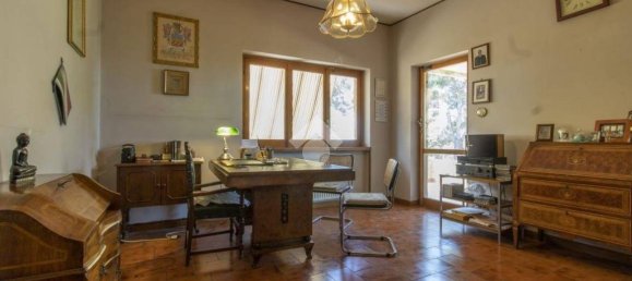 5 bedrooms Villa in Castelnuovo di Porto, Italy No. 10613 27