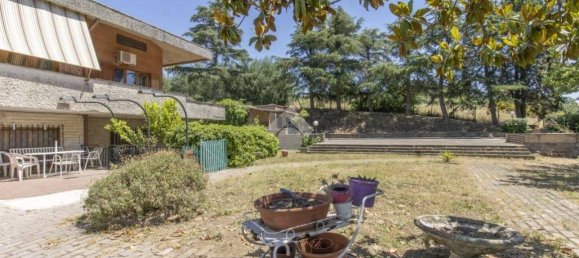 5 bedrooms Villa in Castelnuovo di Porto, Italy No. 10613 21