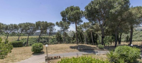 5 bedrooms Villa in Castelnuovo di Porto, Italy No. 10613 17