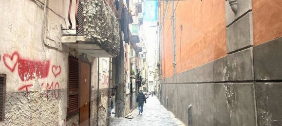 Studio in Naples, Italy No. 24614 4