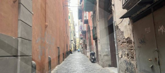 Studio in Naples, Italy No. 24614 7