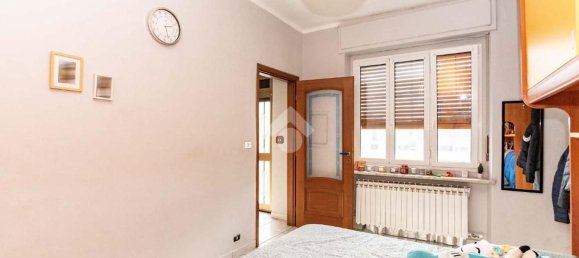 Дом с 5 комнатами в Кьери, Италия № 162711 14