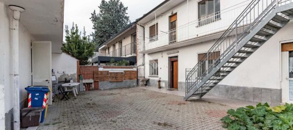 Дом с 5 комнатами в Кьери, Италия № 162711 22