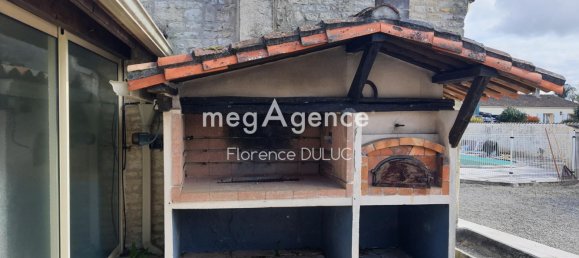 9 Schlafzimmer Haus in Romazieres, France, Nr. 102199 19