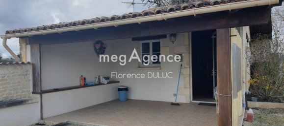 9 Schlafzimmer Haus in Romazieres, France, Nr. 102199 3