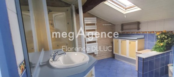 9 Schlafzimmer Haus in Romazieres, France, Nr. 102199 9