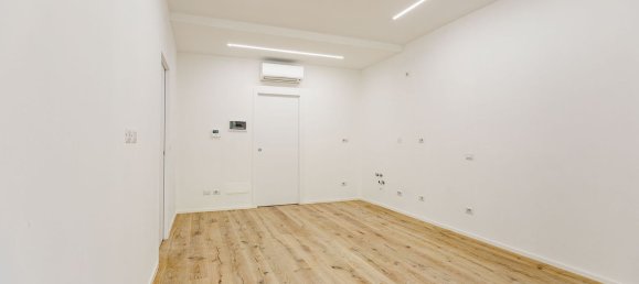 Квартира с 3 спальнями в Милан, Италия № 357768 26