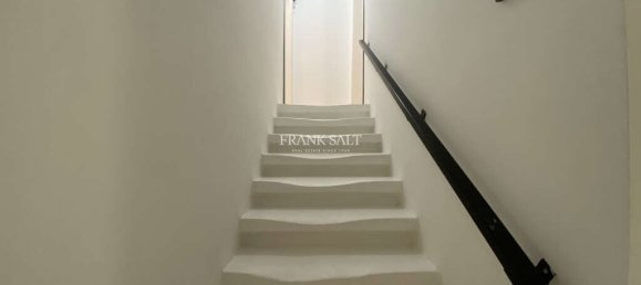 2 bedrooms Townhouse in Sliema, Malta No. 10518 18