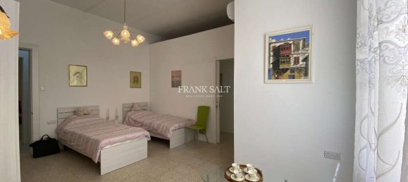 2 bedrooms Townhouse in Sliema, Malta No. 10518 15