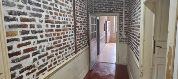 3 bedrooms House in Monceau-les-Leups, France No. 64754 8