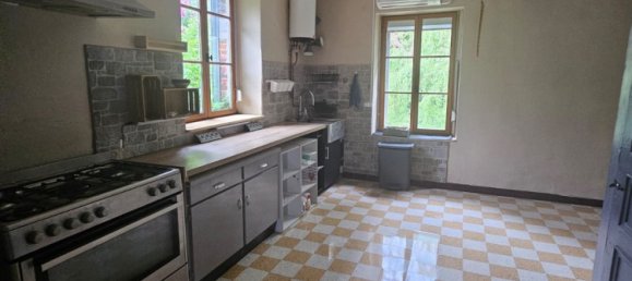 3 bedrooms House in Monceau-les-Leups, France No. 64754 5