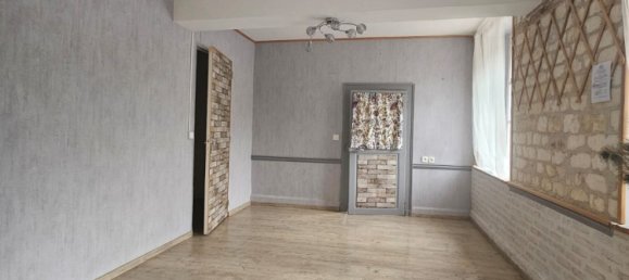 3 bedrooms House in Monceau-les-Leups, France No. 64754 13