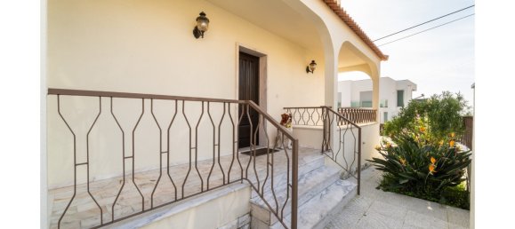 5 bedrooms Villa in Oeiras, Portugal No. 145951 3