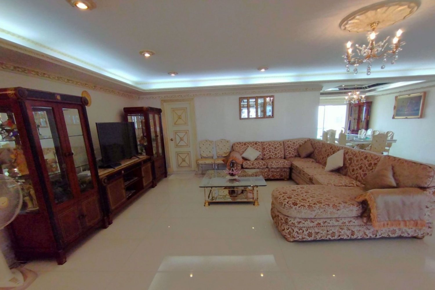 4 bedrooms Condo in Khlong San, Thailand No. 5156