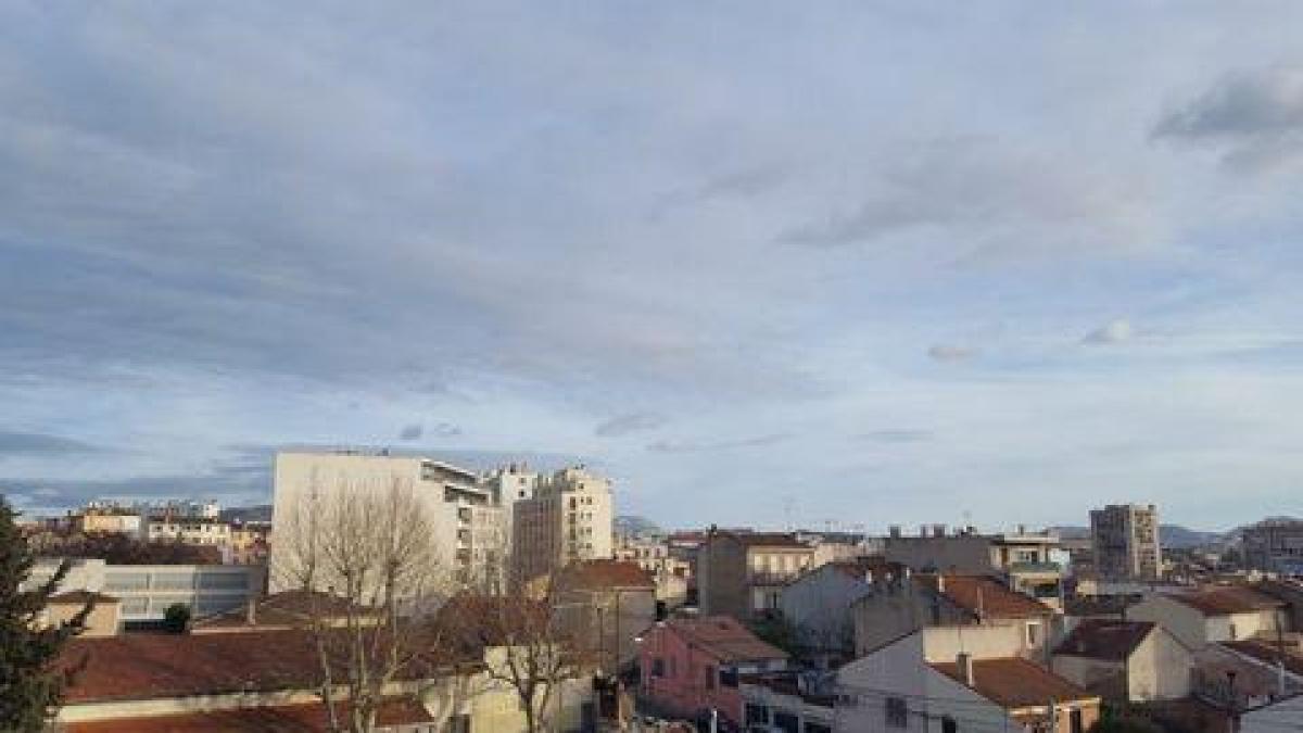 2 bedrooms Condo in Marseille, France No. 15908