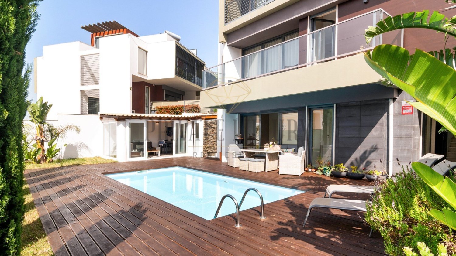 4 bedrooms Villa in Oeiras, Portugal No. 191115