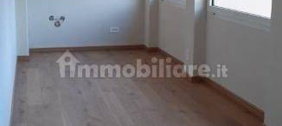 Квартира с 18 спальнями в Кашина, Италия № 81925 32