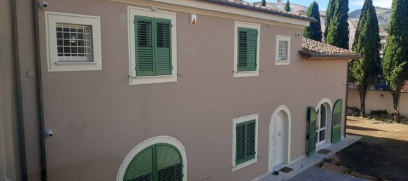 Квартира с 18 спальнями в Кашина, Италия № 81925 3