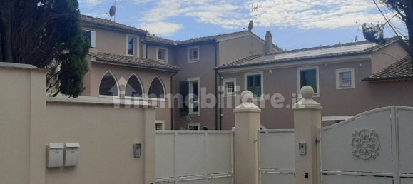 Квартира с 18 спальнями в Кашина, Италия № 81925 11