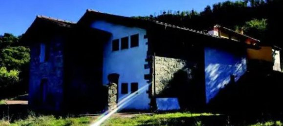 333m² Commercial property in Cantagallo, Italy No. 289186 14