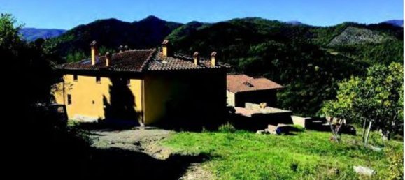 333m² Commercial property in Cantagallo, Italy No. 289186 27