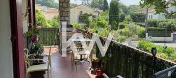 3 bedrooms House in Arles, France No. 289785 9